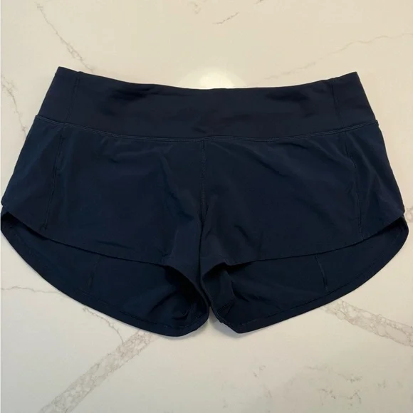EUC- Lululemon Women's Speed Up High-Rise Lined shorts- size 6 - Picture 2 of 6